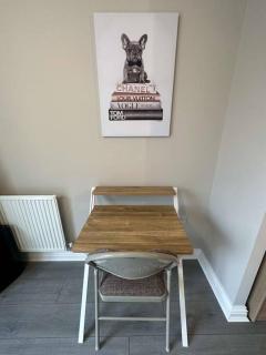 Cute apartment next to Colindale Station - 2