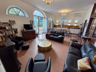 VILLA BELVEDERE D'AJACCIO, VILLA ENTIERE VUE MER POUR 2 à 10 VOYAGEURS - 1