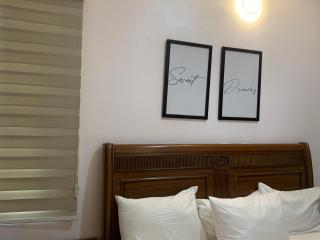 FULLY SERVICED LUXURY HOME - 2