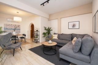 Modern Apartment in Athens with Acropolis & Mt Lycabettus view - Athens - 0