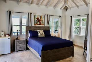 The Moxy - English Harbour Town - 5
