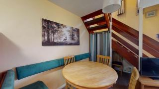 11 Strawberry Hill, Tolroy Manor - 8