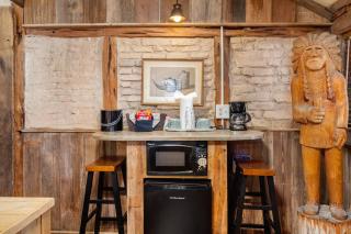 #4 The Judge's Chamber at Garrison in Gruene - New Braunfels - 8