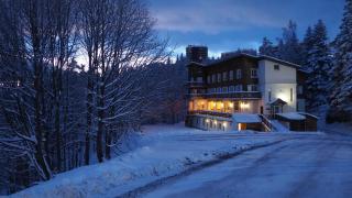 Auberge de Jeunesse HI Chamrousse - Chamrousse - 9