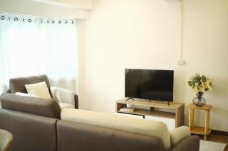 3BR in China Town, Rare to find 2 mins from MRT train - 5