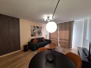 Le Rustique - En bordure de Paris - 333B - Suresnes - 1