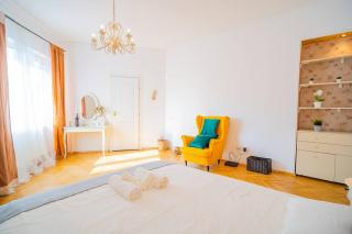 Stylishly Restored 1BR with Victorian Influence - Bucharest - 8
