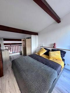 Magnifique T1bis dans CALVI centre avec Parking - 3