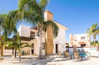 Villa Ioanna - 50m from Med Sea - Ayia Napa - 5