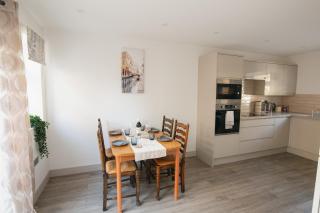 Entire House, 2 Bedrooms - Private with FREE PARKING in Oxford - Oxford - 2