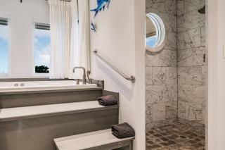 Luxury Villa-60 ft Pool-Jacuzzi-Endless Amenities- - Marathon - 5