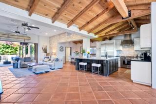 Walk To The Beach - Outdoor Dining - Spacious - Carlsbad - 3