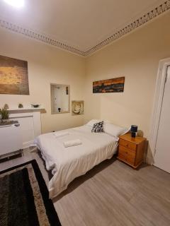 Cathcart Place Rooms - 1