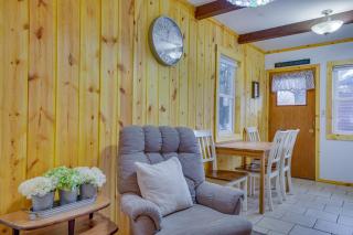 Pet-Friendly Cabin Retreat Wisconsin River Access - 4