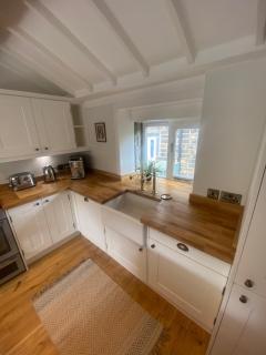 The Weavers Cottage - 5