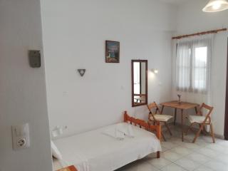 Pansion Katerina Skyros - Acherounes - 3