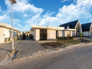 Family villa on the water near Harderwijk - 1