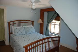 Follansbee Inn - North Sutton - 9