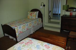 Follansbee Inn - North Sutton - 4