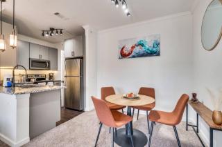 Luxury 2 Bed Room Apt- Home away from Home - Austin - 1