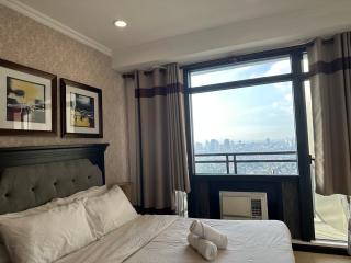 Gramercy Residences 46th Floor 1 Bedroom Sunset View - Manila - 0