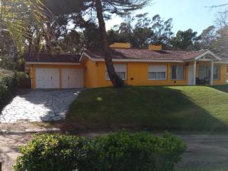 Casa cerca del centro y de la playa - Pinamar - 0