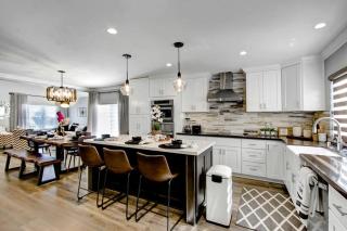 Modern and Stylish 4-bedroom Home - 0