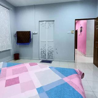 Ebnur Homestay - Arau - 6