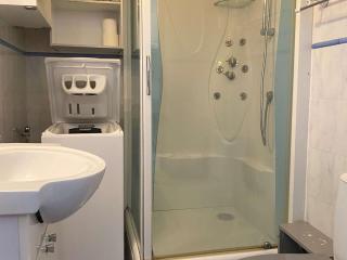 Beau studio rénové 2 pers, climatisé, proche thermes, Parc Charles de Gaulle, balcon, 2 étoiles - FR-1-553-240 - Balaruc-les-Bains - 1