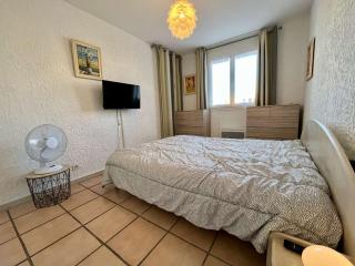 Appartement Climatisé Proche Plage et Commerces - 2 Pièces, 4 Pers, Parking Privé, Animaux Acceptés - FR-1-226B-177 - Cavalaire-sur-Mer - 1