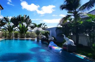 Big swimming pool garden villa 私家泳池花园豪华别墅 - Na Jomtien - 0
