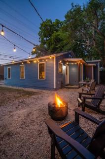 La Casa Azúl • 5 minutes from The Pearl! - San Antonio - 0