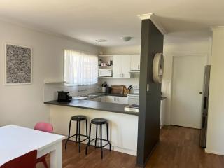 Kyeema Inverloch, Wifi and Pet friendly outside only - Inverloch - 1