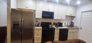 One room in a renovated duplex house near FSU - 1