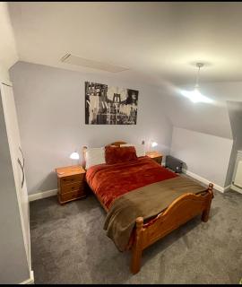 Beanie’s North Swindon DoubleBed - Blunsdon Saint Andrew - 6