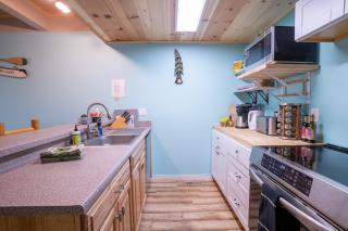 Tahoe Waterfront Condo with Boat Dock - South Lake Tahoe - 5