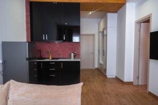 Evdo Apartments F4 Family Suite - Goedaoeri - 7