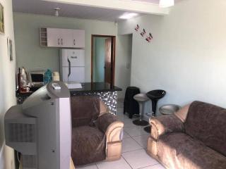 Casa com Piscina a 500m da Praia Ideal para Famílias em Guaratuba - 7