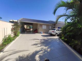 Casa com Piscina a 500m da Praia Ideal para Famílias em Guaratuba - 9