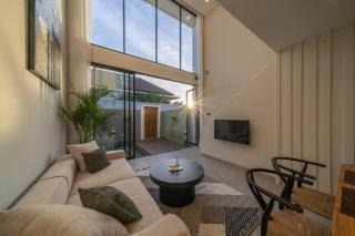 Sadila Estate 14 - Stylish and Modern 2BR Pool Loft in Berawa - Canggu - 0