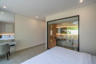 Sadila Estate 14 - Stylish and Modern 2BR Pool Loft in Berawa - Canggu - 6