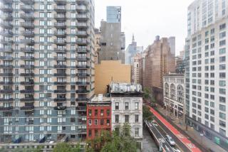 Gramercy 2br w elevator doorman nr park NYC-1233 - New York - 8