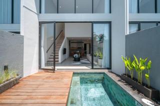 Sadila Estate 15 - Contemporary 2-Bedroom Pool Loft in Berawa - Canggu - 3