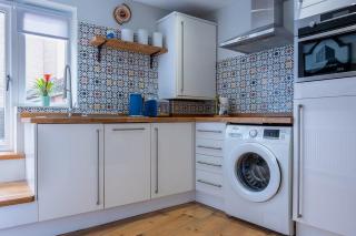 1960s Inspired City Centre Apartment for 4 with Parking - Norwich - 3
