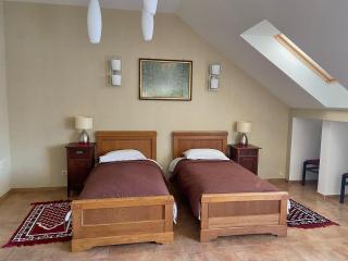 Classic Car Museum Apartment - Riga - 3