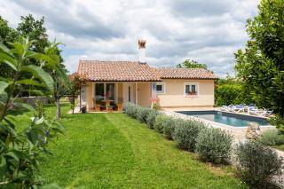 Elegant Villa with Private Pool and Stunning Garden in the Picturesque Village of Brhanići - Svetvinčenat - 2