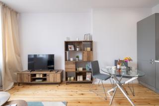 Stylish Gem 2BR Apartment with AC - Sofia - 4
