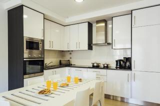 Modern Apartment * 2 Bedrooms * Pool - São Martinho do Porto - 7