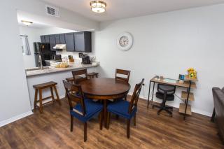 Islandwood Condos Unit 104 - 5