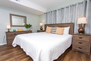 Islandwood Condos Unit 104 - 8